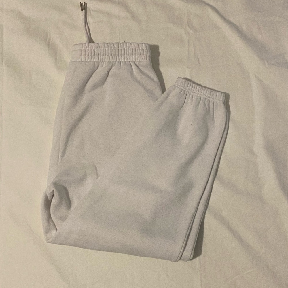 Sweatpants - Picture 2 of 3